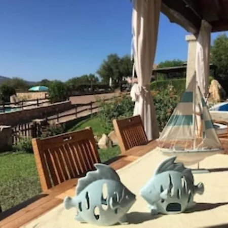 Bellissima Villa Alessandra Grande Piscina Privata Giardino Bq Posto Auto Tanaunella Exterior photo