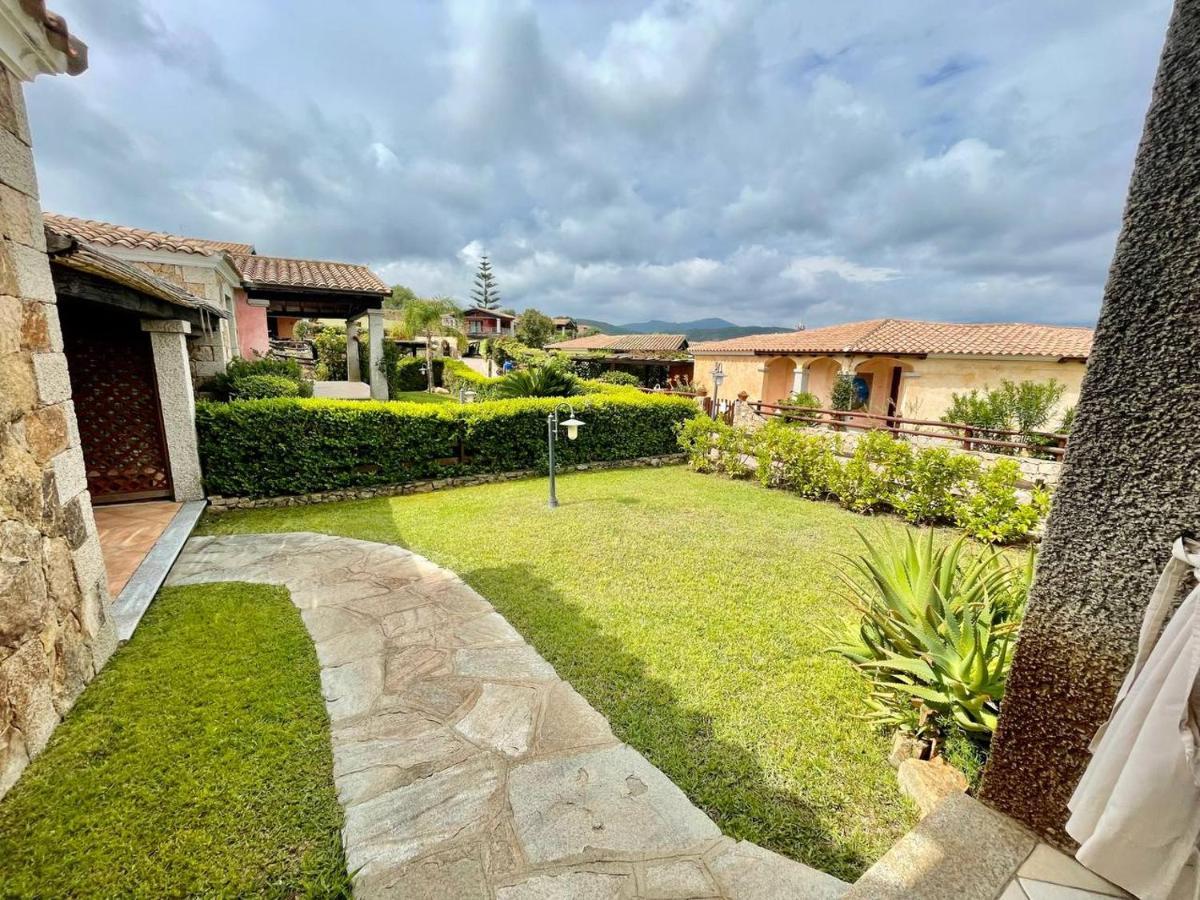 Villa Bellissima Alessandra Grande Piscina Privata Giardino Bq Posto Auto Tanaunella